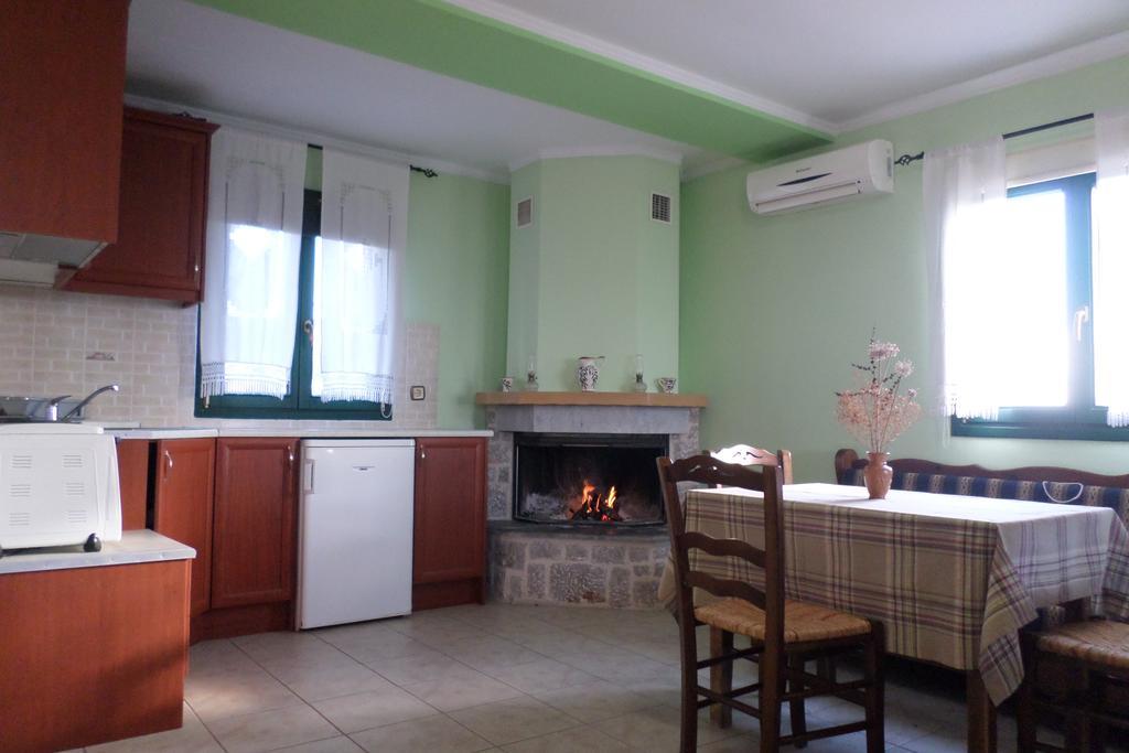 To Asteri Apartment Avgonima Стая снимка